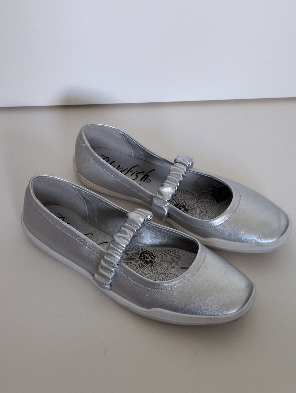 Blowfish Malibu Silver Metallic Mary Jane Flats - 9